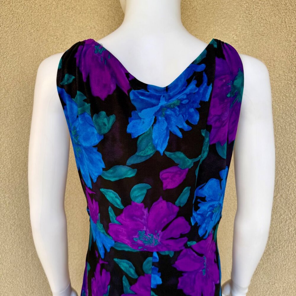Quiet Luxury Electric Floral 90s Bodycon Dress - Picture 6 of 10